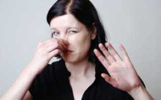 Гнилостный запах и привкус гноя при глотании во рту: причины и лечение у взрослых и детей